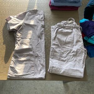 Uniform Advantage Grey Scrub set